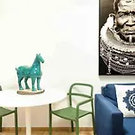 Stylish By Rocha Beach, Sleeps 5 Lägenhet Portimão