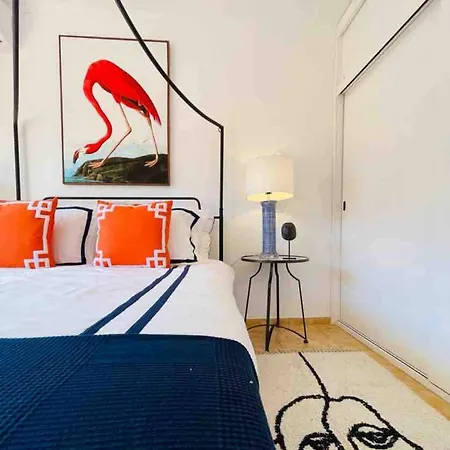 Apartment Stylish By Rocha Beach, Sleeps 5