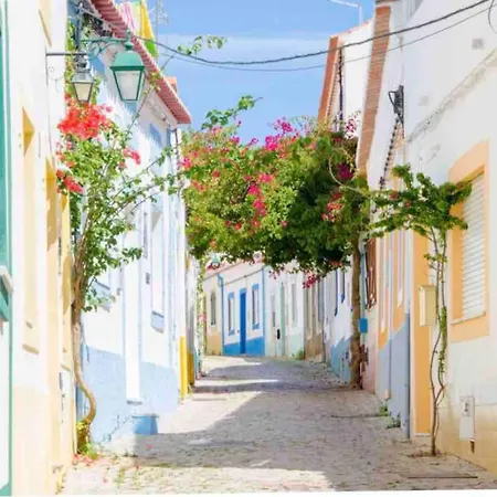 Stylish By Rocha Beach, Sleeps 5 * Portimao