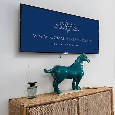 Stylish By Rocha Beach, Sleeps 5 * Portimao